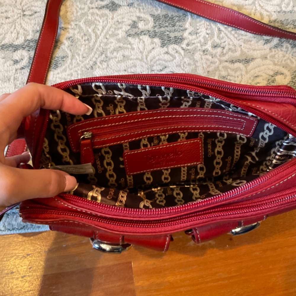 Tignanello Red Leather Buckle Detail Crossbody Shoulder Bag - Picture 2 of 7